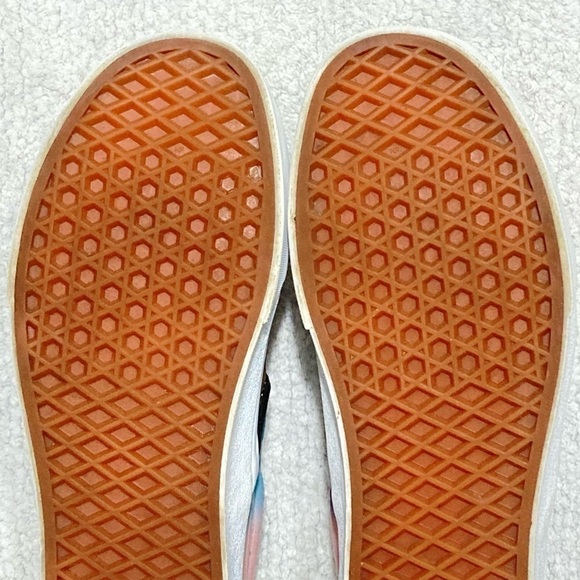 Vans Pride Rainbow Unisex OfftheWall Slip On Sneakers Shoes SZ US M 7 & W 8.5 - Picture 9 of 11